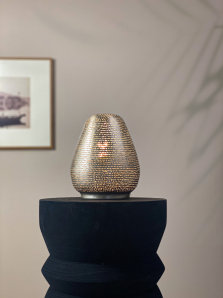 Comment nettoyer une lampe argentée?